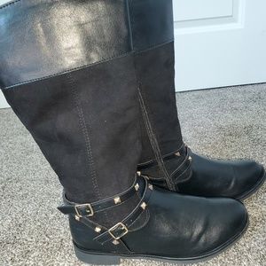 Black riding boots